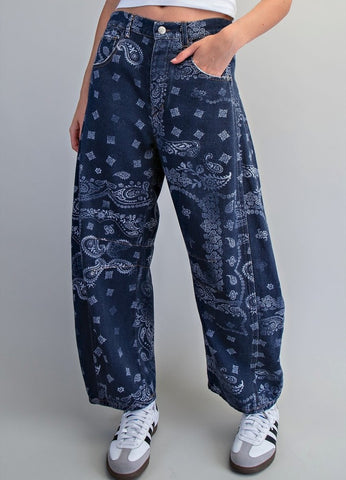 Cedar Trail Barrel Jeans