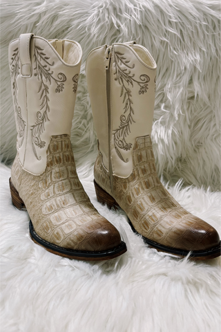 Walk Your Way Booties in Cream