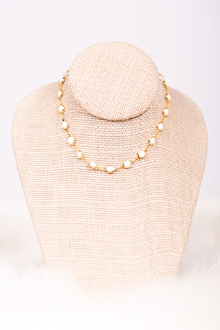 Sawyer Necklace in White/Gold 234